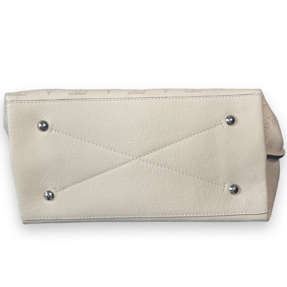 Authentic Louis Vuitton Monogram Carmel Hobo Mahina Leather Shoulder Tote Bag - Picture 4 of 16